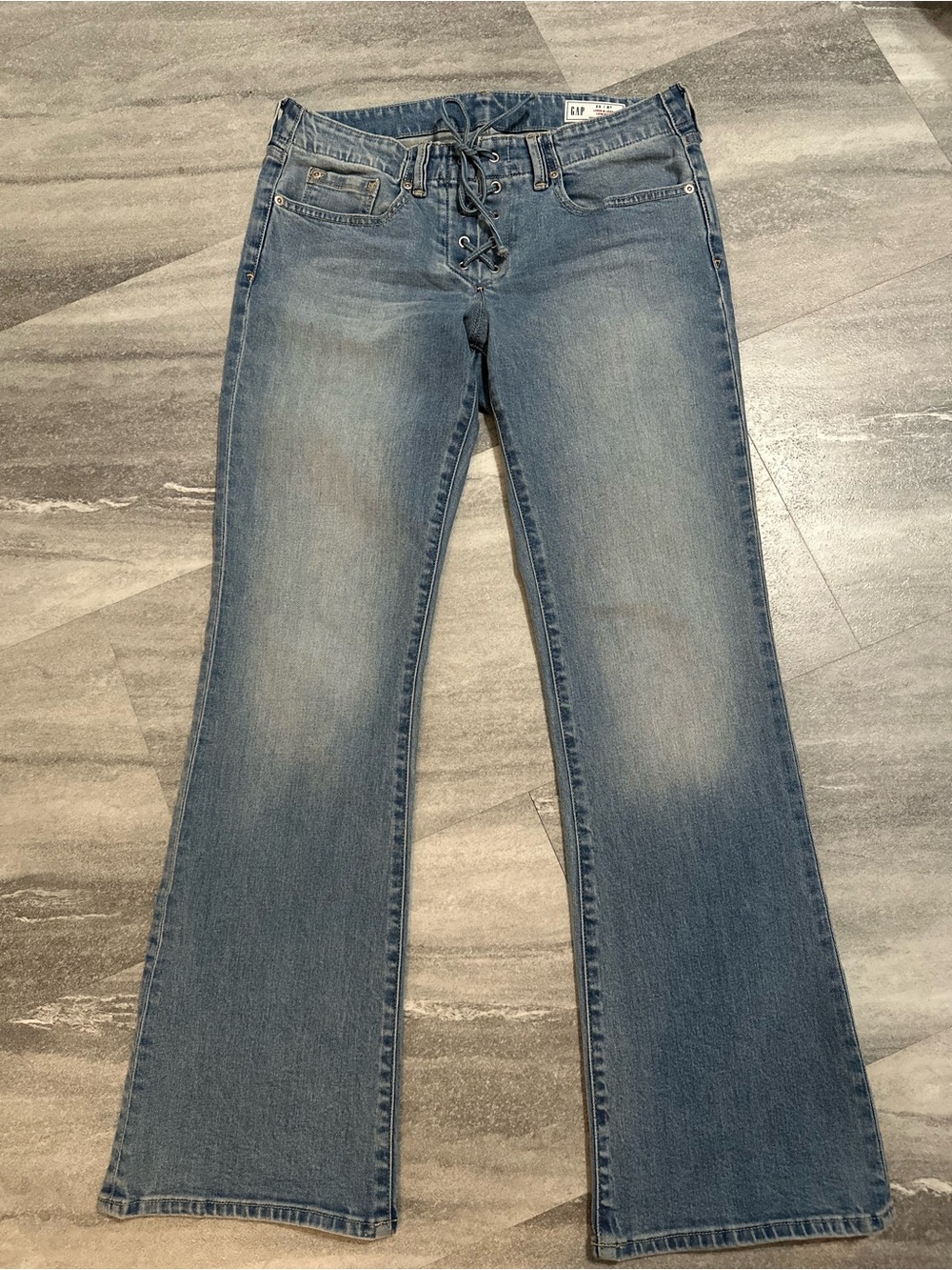 Gap low rise lace up bootcut jeans in blue, size 29